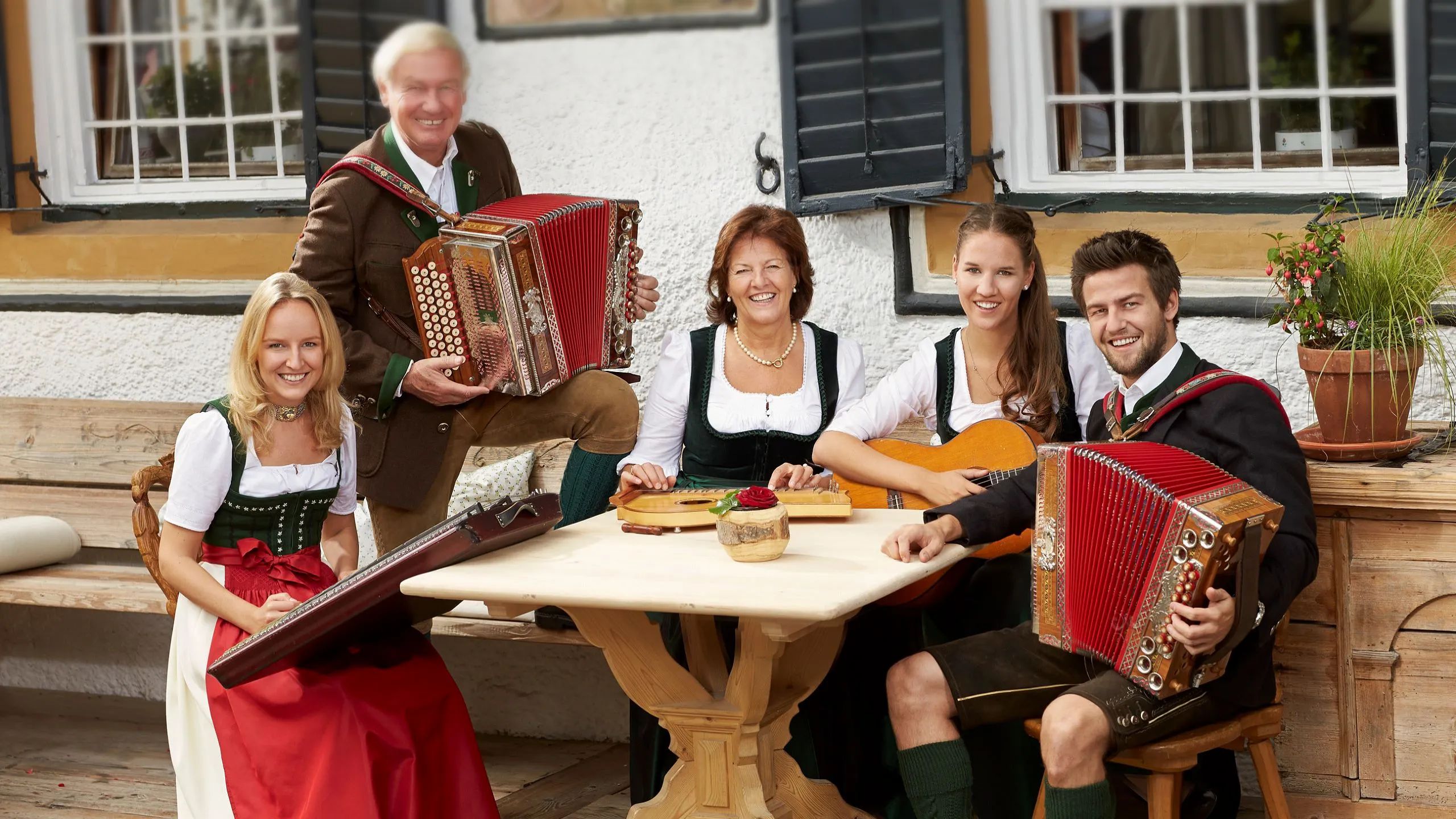 Familie Hauser beim Musizieren