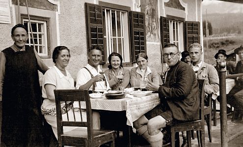 Hot food served all day at the Stanglwirt