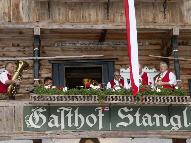 Musikalische Umrahmung vom Balkon