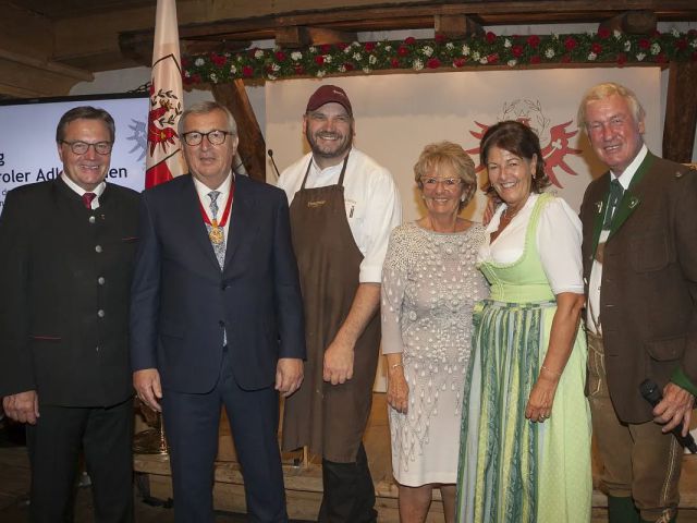 Balthasar & Magdalena Hauser mit Jean-Claude Juncker